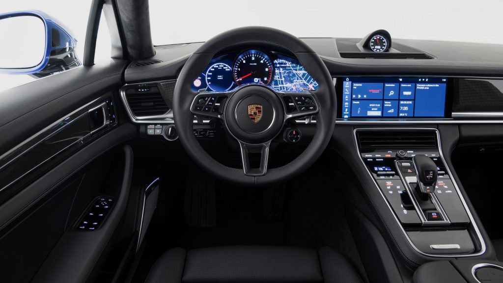 suvs-with-navigation-in-digital-cockpit.jpg