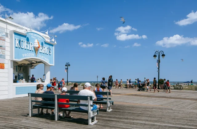 7th-street-surf-shop-featured.jpg